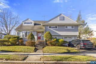 1774 Rensselaer Road, Teaneck, NJ 07666