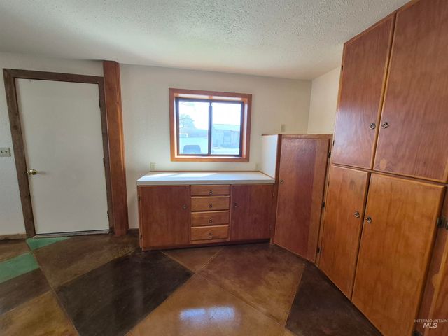602 7th Ave W, Gooding, ID 83330