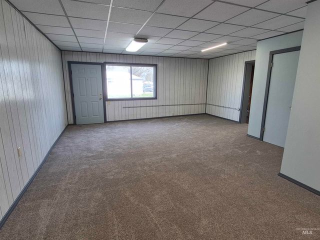 602 7th Ave W, Gooding, ID 83330