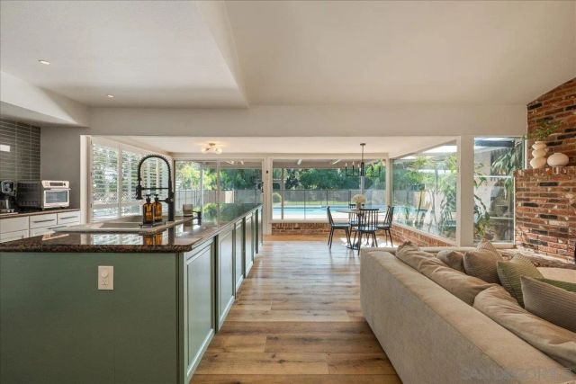 6641 Murray Park Drive, San Diego, CA 92120