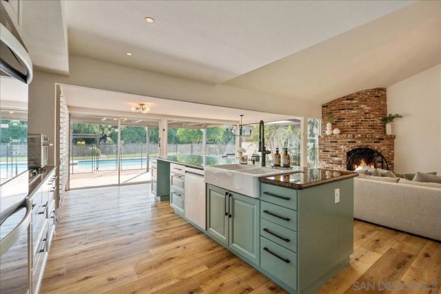 6641 Murray Park Drive, San Diego, CA 92120