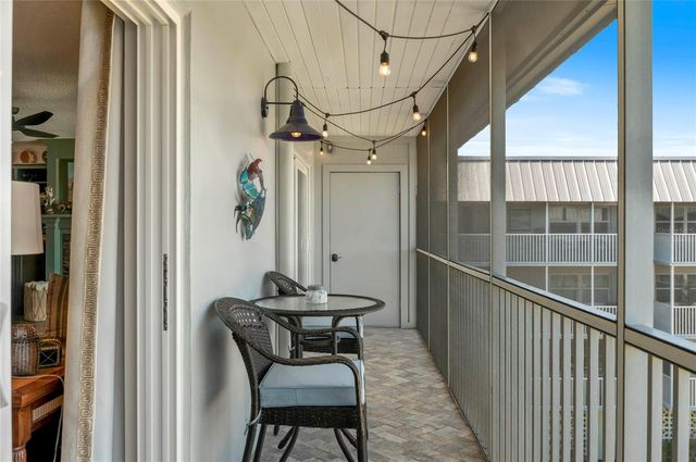 315 N CAUSEWAY C-402, New Smyrna Beach, FL 32169