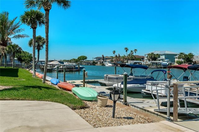 315 N CAUSEWAY C-402, New Smyrna Beach, FL 32169