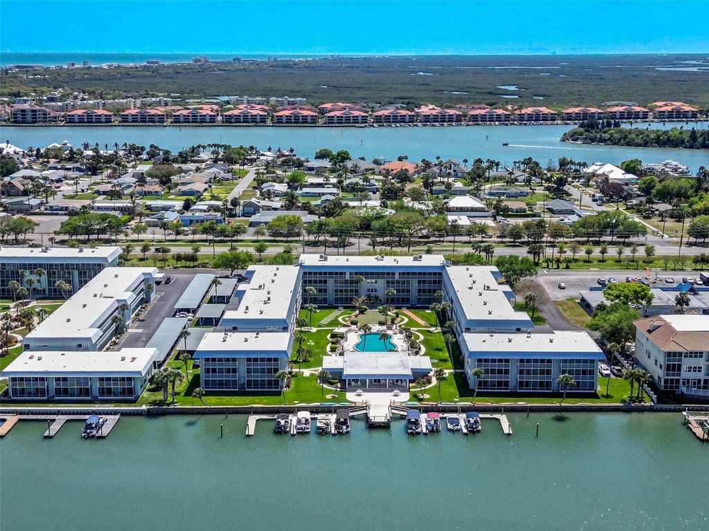 315 N CAUSEWAY C-402, New Smyrna Beach, FL 32169