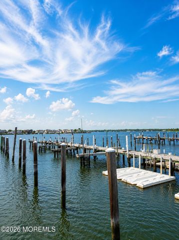 36 Wharfside Drive, Monmouth Beach, NJ 07750