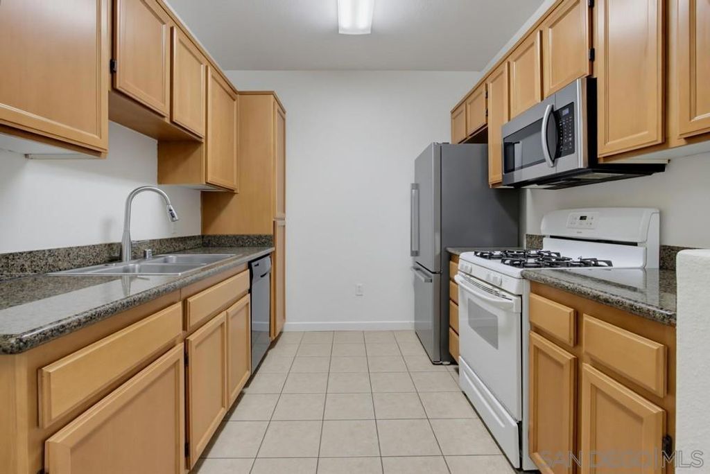 7647 Mission Gorge 19, San Diego, CA 92120 — photo 4