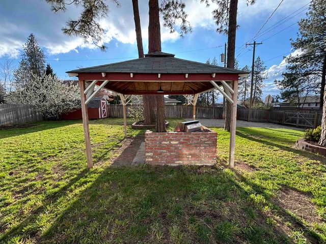 1604 S Woodlawn Rd, Spokane Valley, WA 99216