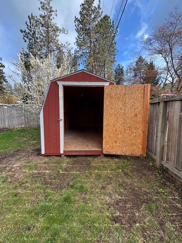 1604 S Woodlawn Rd, Spokane Valley, WA 99216