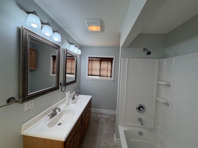 1604 S Woodlawn Rd, Spokane Valley, WA 99216