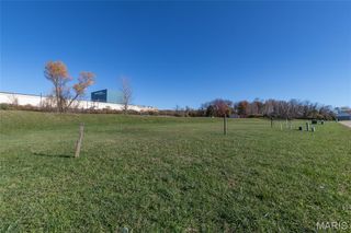 1090 Belgrove Drive, St Louis, MO 63137