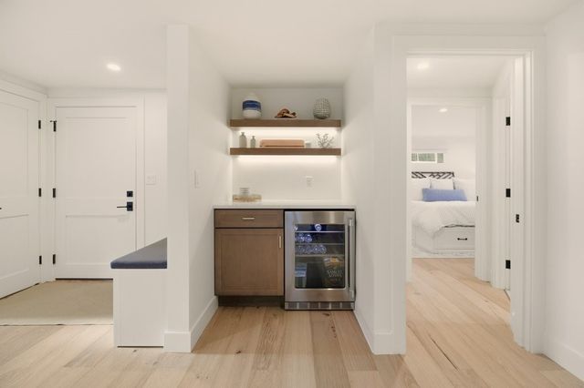 8 Kerins Terrace, Newport, RI 02840