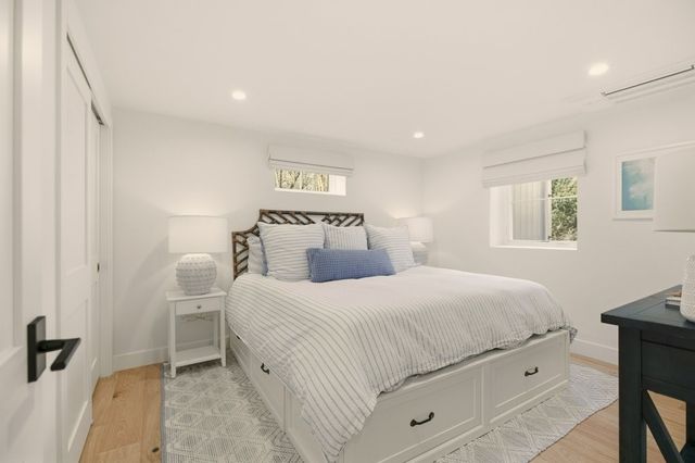 8 Kerins Terrace, Newport, RI 02840