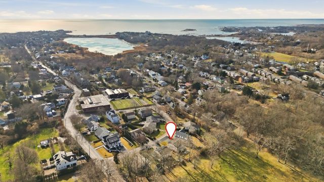 8 Kerins Terrace, Newport, RI 02840
