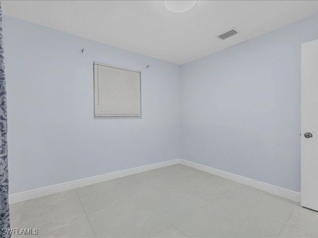 77 glenmont DR W, North Fort Myers, FL 33917