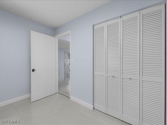 77 glenmont DR W, North Fort Myers, FL 33917