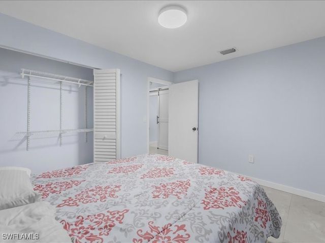 77 glenmont DR W, North Fort Myers, FL 33917