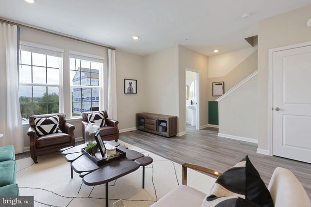 1995 FAUNA DR, Frederick, MD 21702