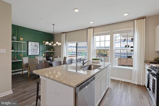 1995 FAUNA DR, Frederick, MD 21702