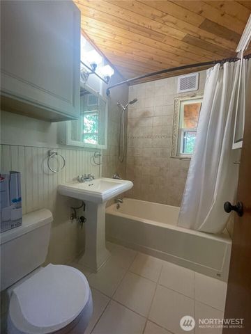 23415 97th Place W, Edmonds, WA 98020