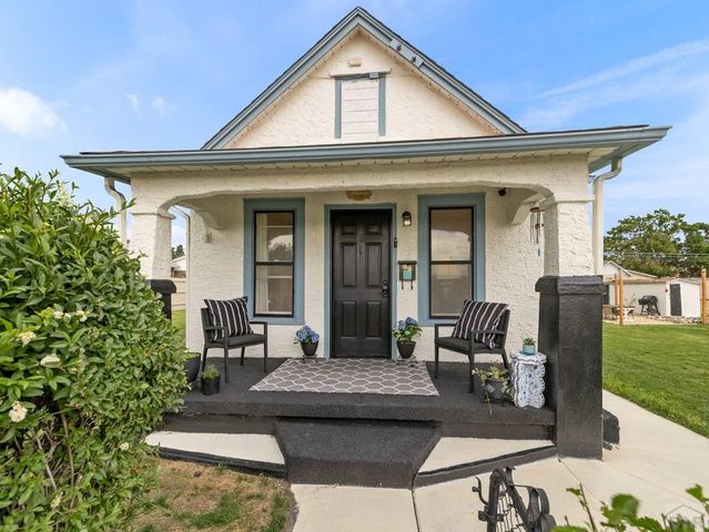 612 Topeka Ave, Pueblo, CO 81006