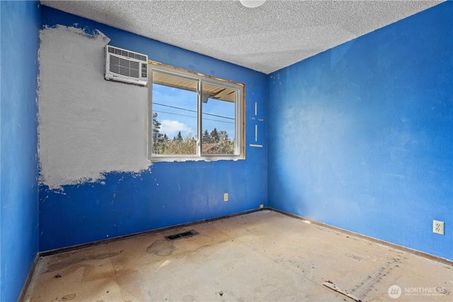 3518 S 268th Street, Kent, WA 98032