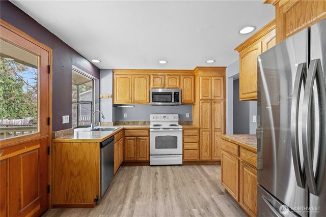 3518 S 268th Street, Kent, WA 98032