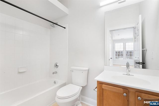 1100 Sterling Drive 709, Franklin Lakes, NJ 07417