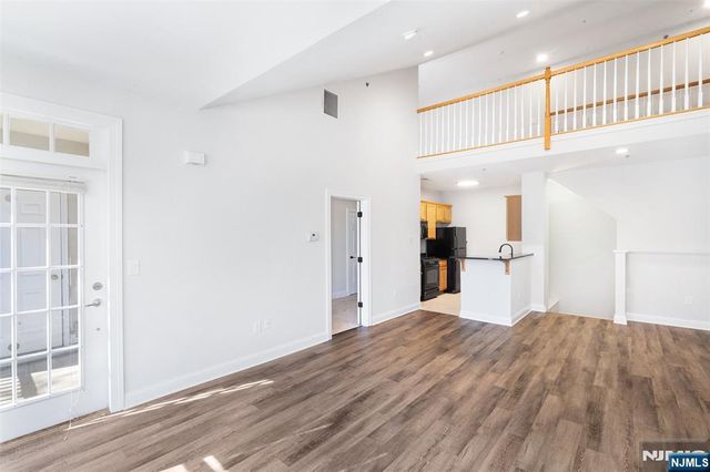 1100 Sterling Drive 709, Franklin Lakes, NJ 07417