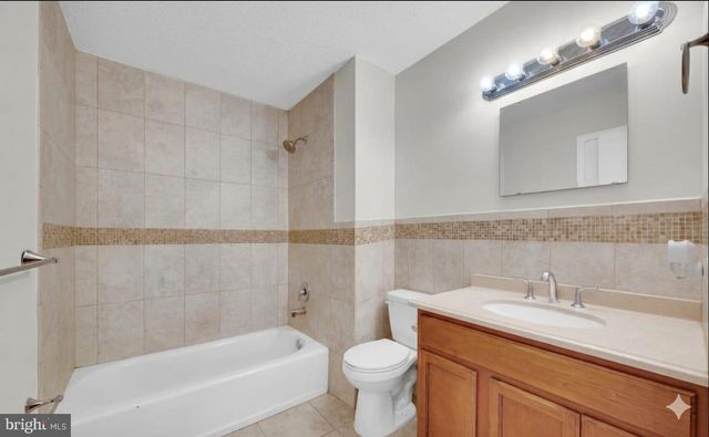 48 ELLEN HEATH DR, Matawan, NJ 07747
