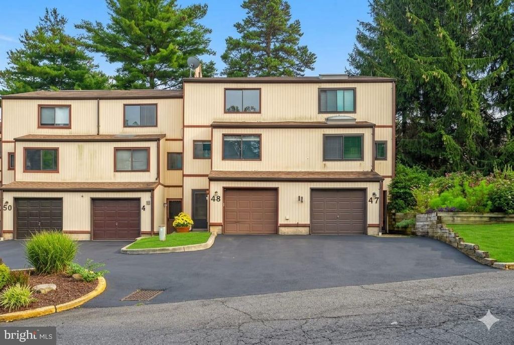 48 ELLEN HEATH DR, Matawan, NJ 07747