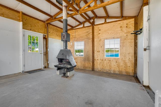 21903 Boles Rd., Frankston, TX 75763