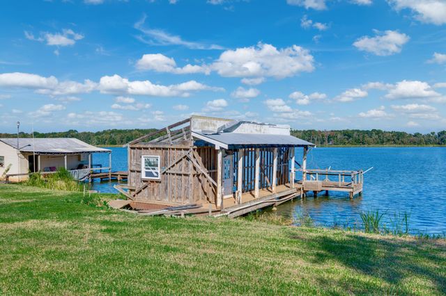 21903 Boles Rd., Frankston, TX 75763