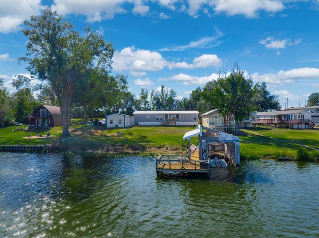 21903 Boles Rd., Frankston, TX 75763