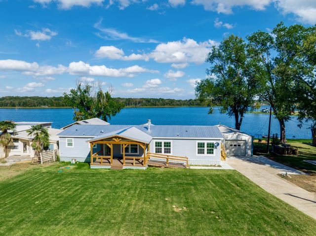 21903 Boles Rd., Frankston, TX 75763