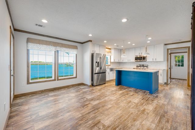 21903 Boles Rd., Frankston, TX 75763