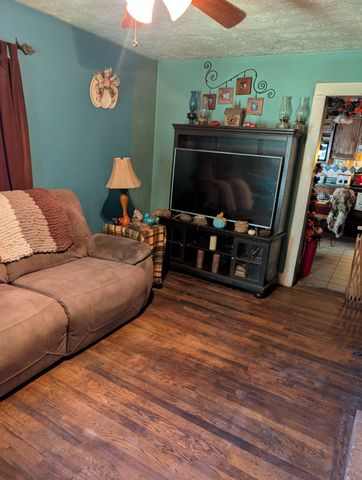 1260 Hillcrest Road, Dickson, TN 37055