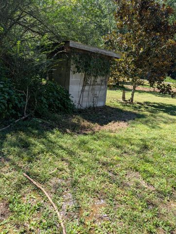 1260 Hillcrest Road, Dickson, TN 37055
