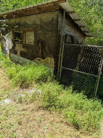 1260 Hillcrest Road, Dickson, TN 37055