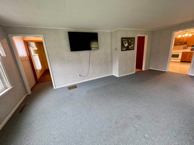 173 Pleasant Street, Williamstown, VT 05679