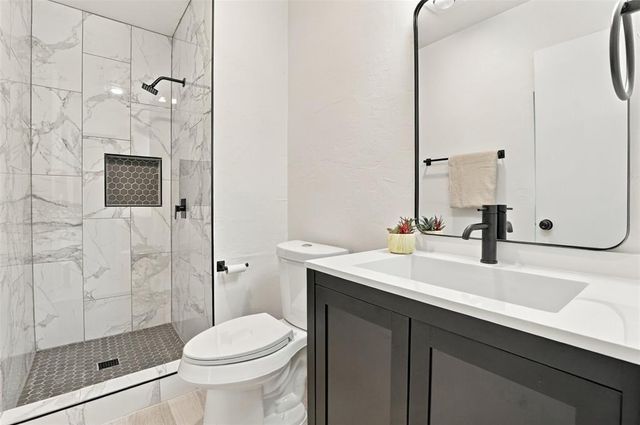 217 Elwood Drive, Edmond, OK 73013