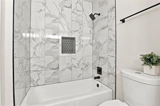 217 Elwood Drive, Edmond, OK 73013