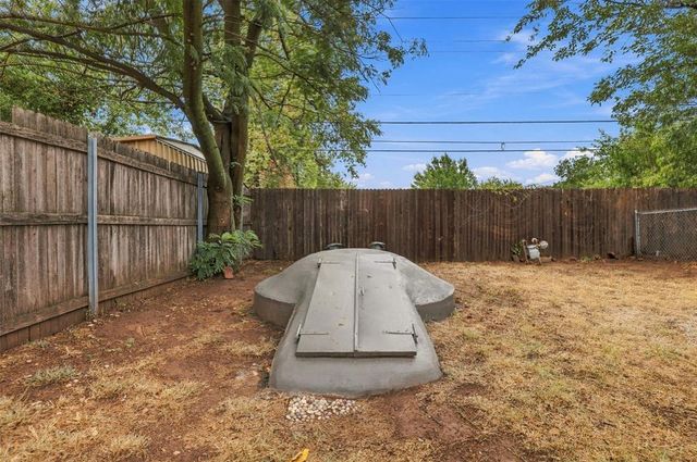 217 Elwood Drive, Edmond, OK 73013