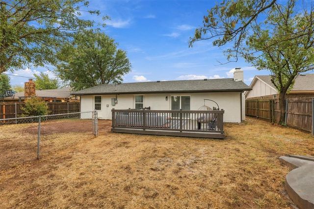 217 Elwood Drive, Edmond, OK 73013