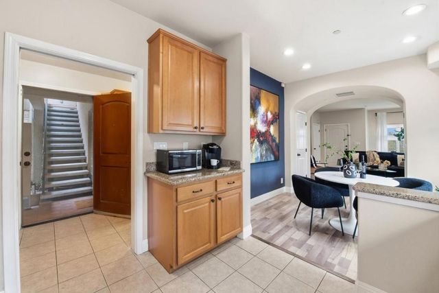 18 S 21st Street 100, San Jose, CA 95116