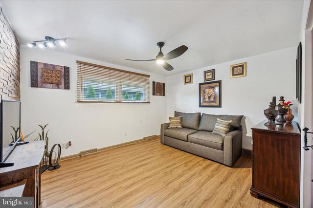 3 ETON RD, Yardley, PA 19067