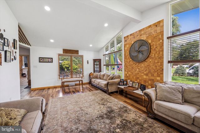 3 ETON RD, Yardley, PA 19067