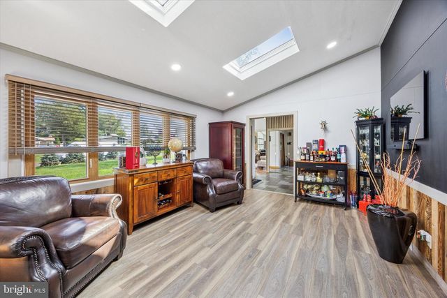 3 ETON RD, Yardley, PA 19067
