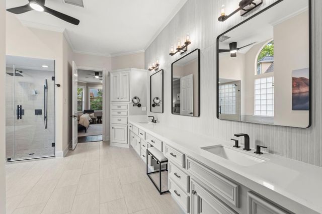 30 Freestone Place, The Woodlands, TX 77382