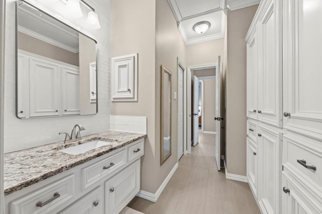 30 Freestone Place, The Woodlands, TX 77382