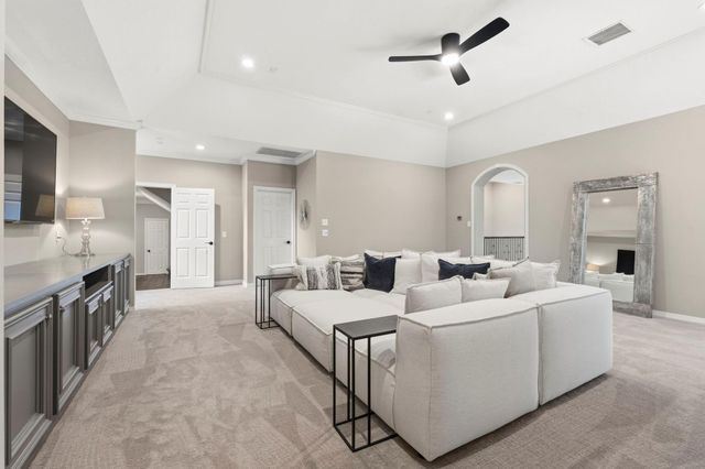 30 Freestone Place, The Woodlands, TX 77382